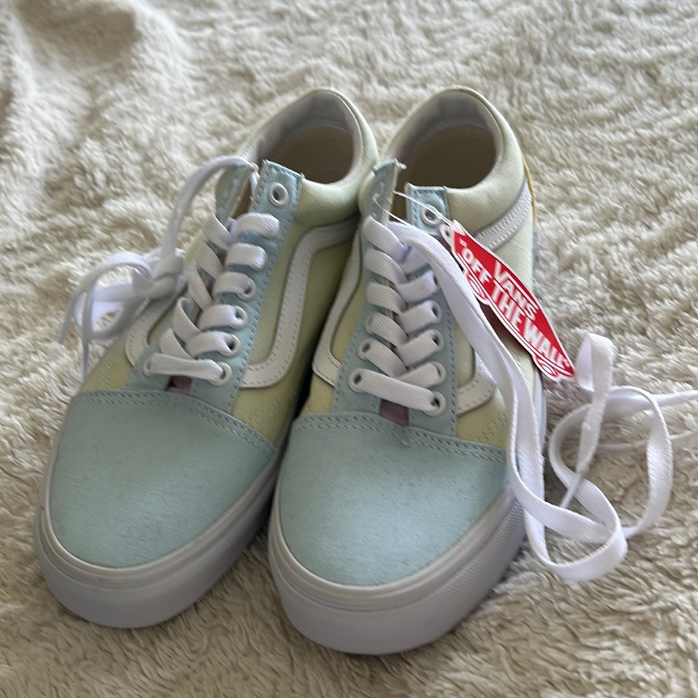 Pastel VANS vintage women’s shoes size 8